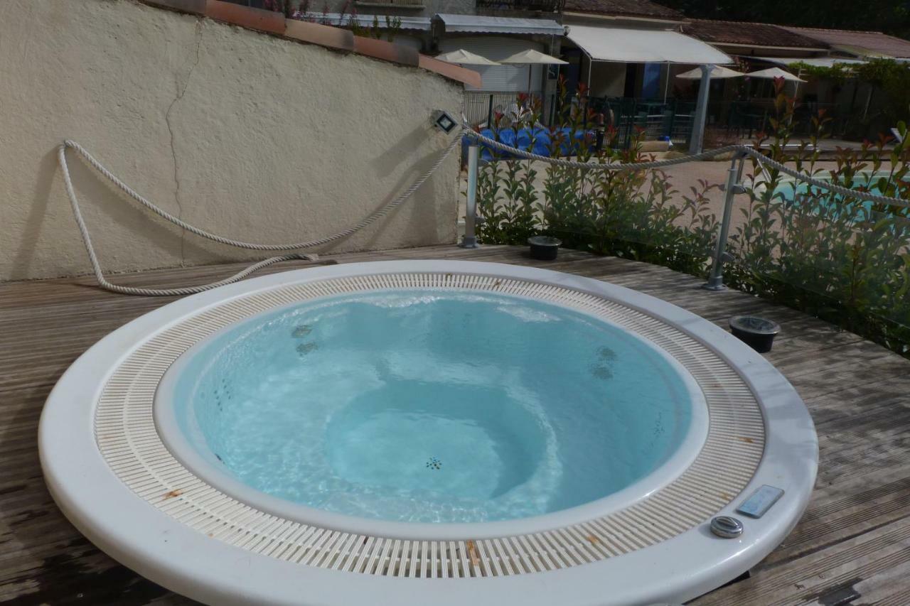 Hotel Camping L'Eau Vive Dauphin Exteriér fotografie